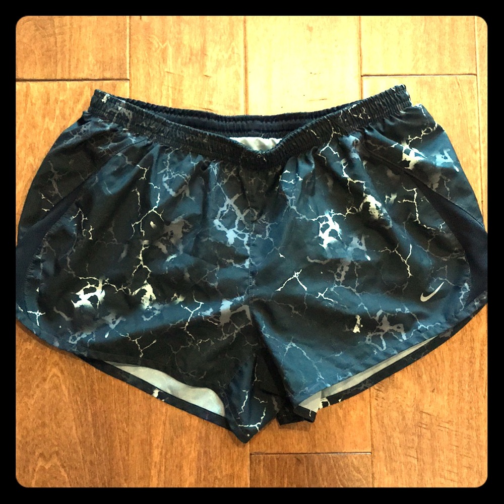 Nike Running Shorts Tempo Large EUC RARE